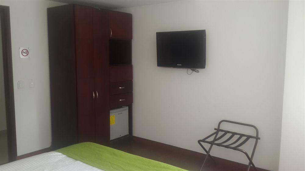 Aparta Hotel Bc Bogotá Esterno foto