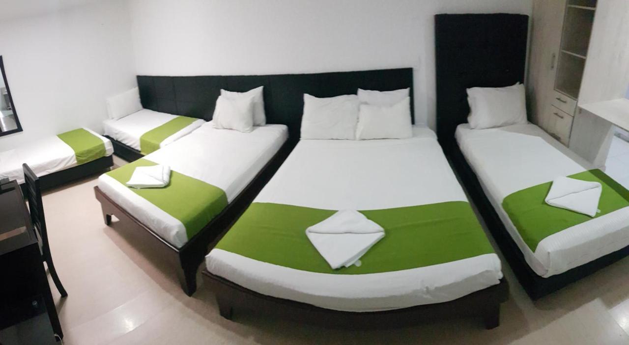 Aparta Hotel Bc Bogotá Esterno foto